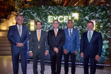 Excel renueva compromiso en el mercado de valores dominicano