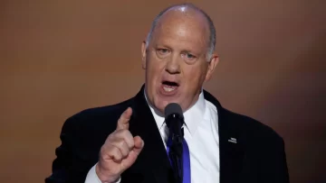 Tom Homan, el 'zar de la frontera' al que Trump le encarga la mayor deportación de migrantes de la historia en EE.UU.