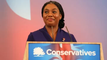 Kemi Badenoch, primera mujer afro a la cabeza del Partido Conservador británico