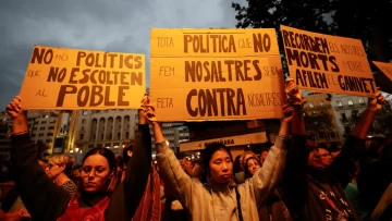 Manifestaciones en España contra la gestión de las inundaciones