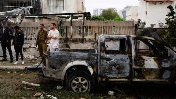 Hezbolá reivindica ataques en Tel Aviv y el sur de Israel; ataque israelí mata a un soldado libanés y deja 18 más heridos