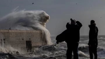 La tormenta Bert deja cinco muertos y devastación en Reino Unido, mientras se traslada a España