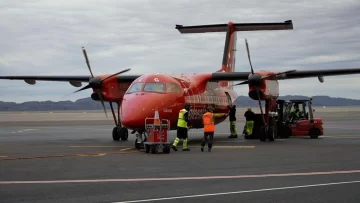 Sobre una gruesa capa de hielo: cómo son los nuevos aeropuertos con los que Groenlandia quiere conectarse al resto del mundo y atraer turistas