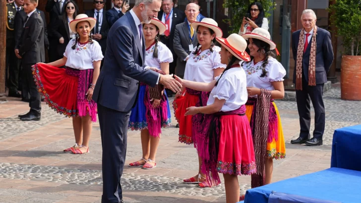 Cumbre Iberoamericana de Ecuador cierra con promesas por Haití y el clima