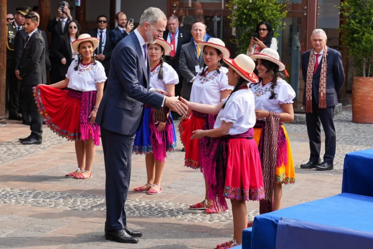 Cumbre Iberoamericana de Ecuador cierra con promesas por Haití y el clima