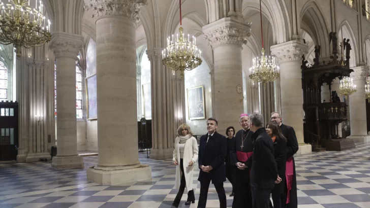 Macron visita la catedral de Notre Dame restaurada a una semana de su reapertura