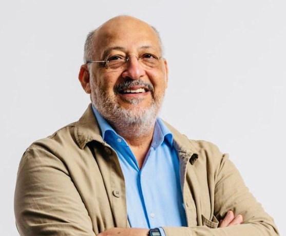 “Mientras alguien lea” de Marino Berigüete