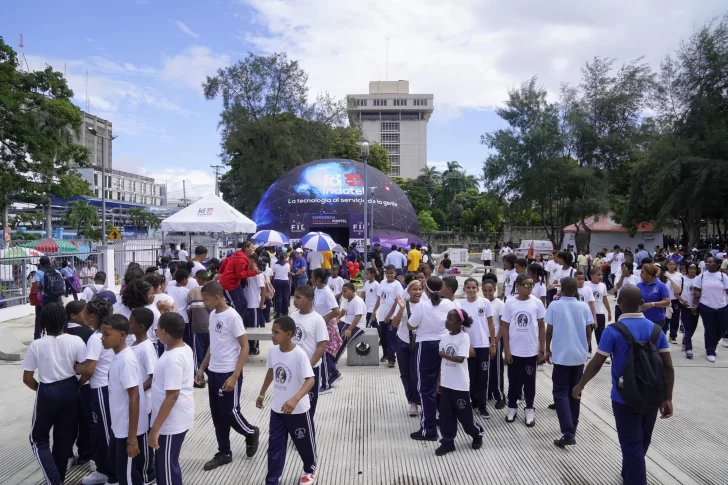 Domo Inmersivo de INDOTEL atrajo a miles de visitantes en Feria Libro