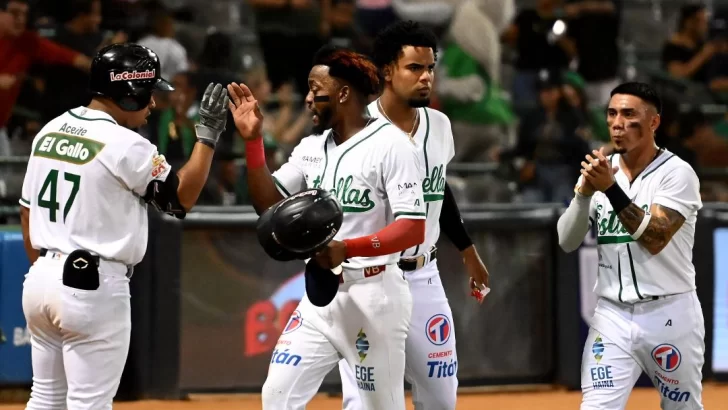 Águilas someten a Licey; Estrellas a Gigantes y Toros al Escogido