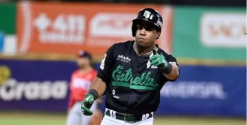 Grand slam de Enmanuel Valdez eleva a las Estrellas sobre los Gigantes