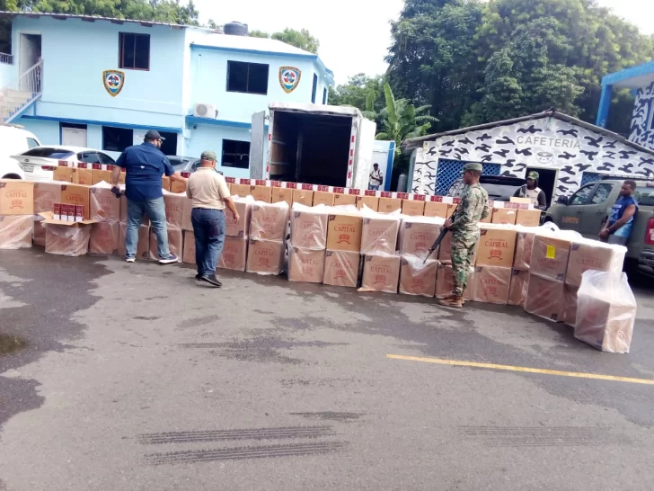 Militares confiscan cargamento de cigarrillos de contrabando