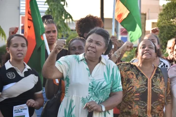 Realizan protesta frente a Zona Franca de Las Américas exigiendo justicia por la muerte de Paula Santana