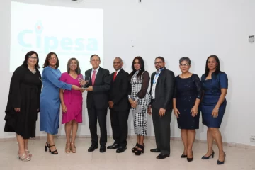 Carol Martínez asume presidencia de Cipesa