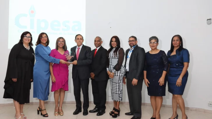 Carol Martínez asume presidencia de Cipesa Carol Martínez asume presidencia de Cipesa