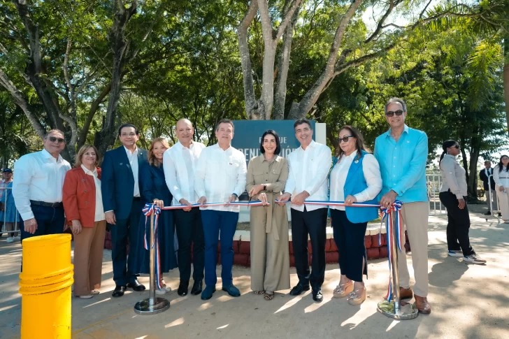 Banco Popular, Primera Dama, MICM y Alcaldía de Santiago inauguran parque Benito Juárez