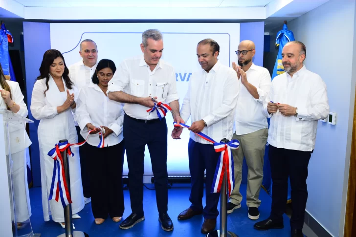 Luis Abinader inaugura nueva oficina de Banreservas en Nagua