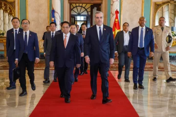 Abinader recibe al primer ministro de Vietnam, Pham Minh Chinh