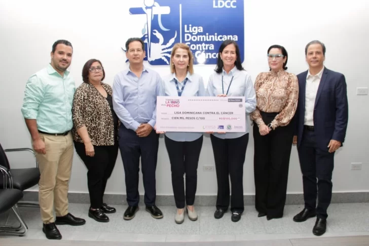 Jergens entrega donación en favor de la prevención del cáncer de mama