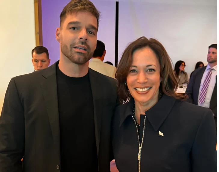 Ricky Martin 'orgulloso' de actuar en el cierre de campaña de Kamala