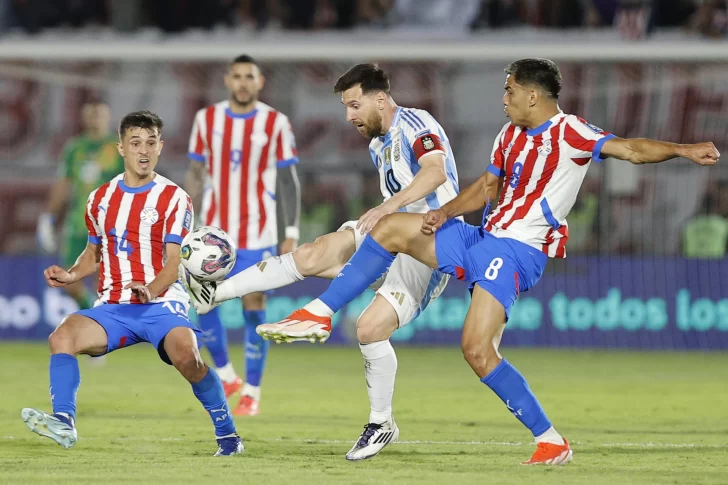 Paraguay sorprende a una discreta Argentina de Messi en las eliminatorias mundialistas