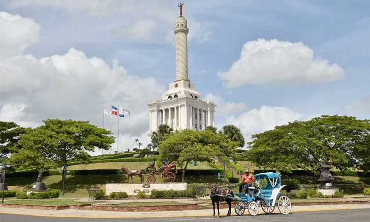 Ateneo Amantes de la Luz abrirá exposición sobre la historia del Monumento a los Héroes de la Restauración