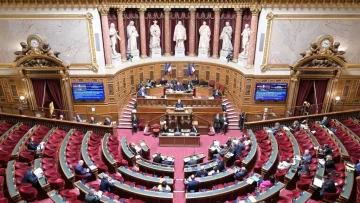 El Parlamento francés aprueba la ley especial para suplir la falta de presupuesto para 2025