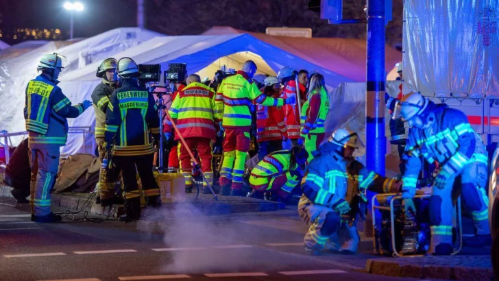 5 muertos, entre ellos un niño, y cientos de heridos atropellados en un mercado de Navidad en Alemania