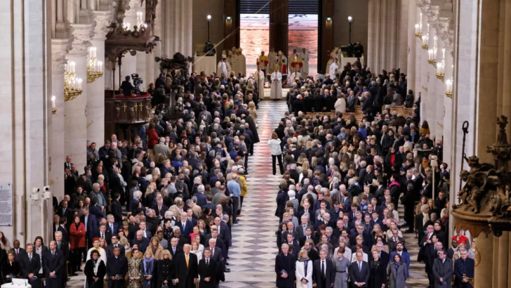 Notre-Dame de París, abierta al público por primera vez tras el devastador incendio de 2019