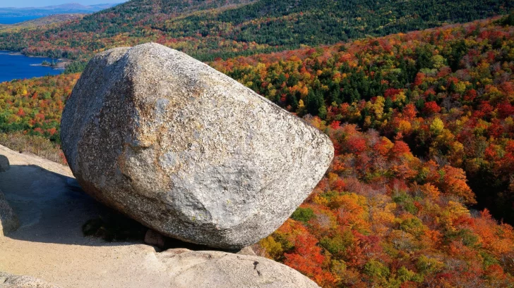 Las rocas en precario equilibrio que desafían la gravedad y nos ayudan a entender el riesgo de terremotos