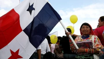 Cómo Estados Unidos se apropió del Canal de Panamá y el país centroamericano logró recuperarlo hace 25 años