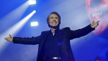 El cantante español Raphael es hospitalizado de urgencia por un accidente cerebrovascular