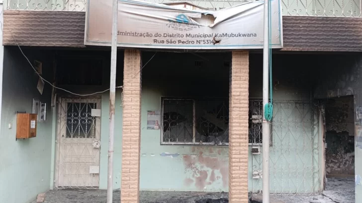Miedo y escasez en la crisis política que vive Mozambique con al menos 134 muertos