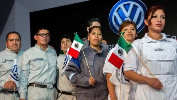 Volkswagen: los factores detrás de la profunda crisis de la icónica marca alemana de automóviles