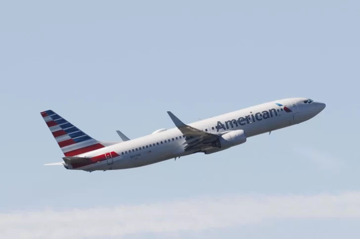 American Airlines reanuda sus operaciones tras un 'problema técnico' antes de Nochebuena