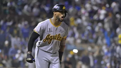 Águilas nuevamente ganan a Licey y Toros vencen a Gigantes