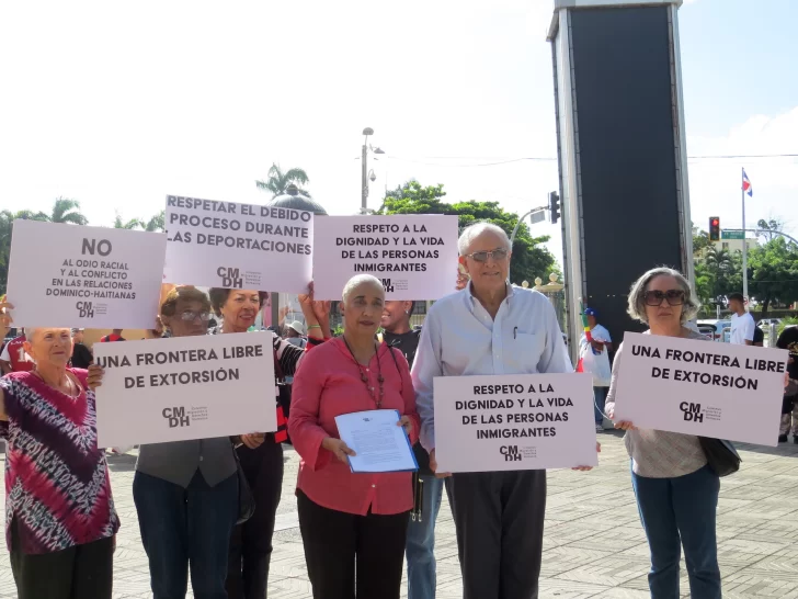 Colectivo Migración y Derechos Humanos pide detener las deportaciones masivas