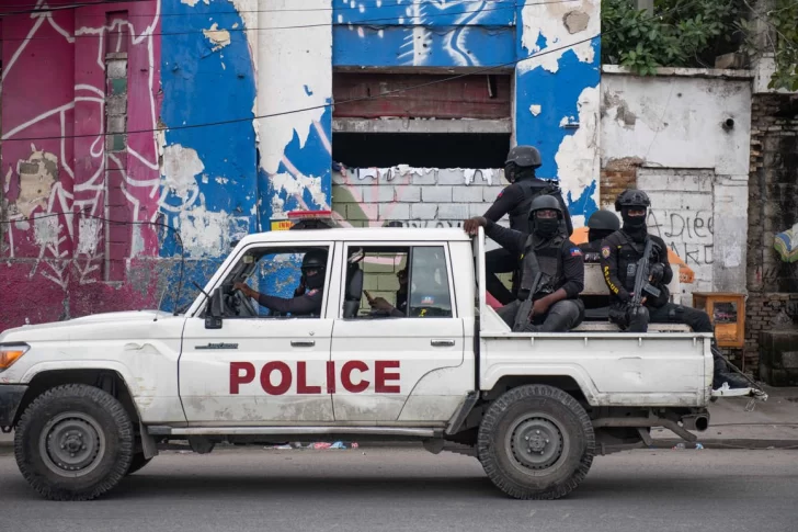 Muere en Haití un oficial de la Fuerza Multinacional de Apoyo tras ser herido de bala