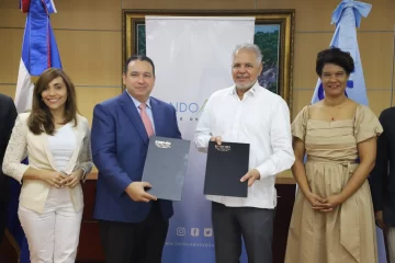 EGEHID y Fondo Agua acuerdan acciones para recuperar cuenca Yaque del Norte