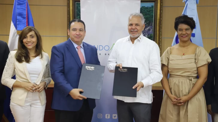 EGEHID y Fondo Agua acuerdan acciones para recuperar cuenca Yaque del Norte