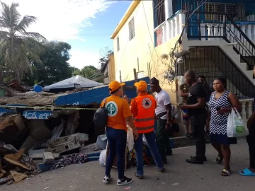 Explosión en barrio Santiago destruye casa y deja cuatro heridos