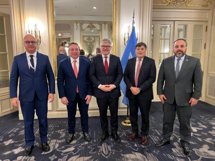 Autoridades reafirman desarrollo del sector aeronáutico