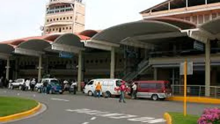 Arrestan a un neerlandés con cocaína en aeropuerto del Cibao