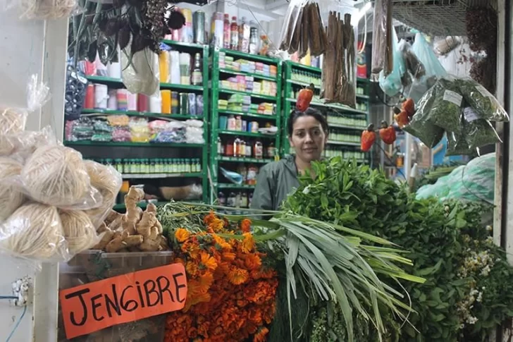 Etnomedicina dominicana: El poder ancestral de las botellas que curan