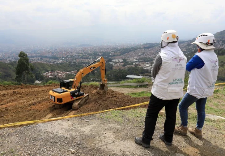 La Escombrera: hallan tras 22 años de búsqueda los primeros restos humanos en la fosa común más grande de Colombia