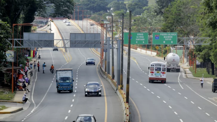 Obras Públicas cerrará puentes y pasos a desnivel por mantenimiento Obras Públicas cerrará puentes y pasos a desnivel por mantenimiento