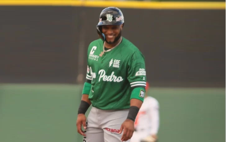 Estrellas a semifinal; Licey vence Leones y Gigantes a Águilas