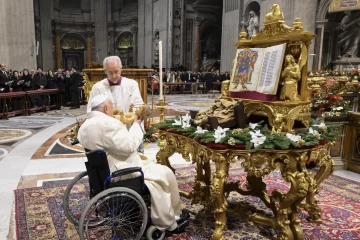 El papa pide a los países de tradición cristiana que perdonen la deuda a los países pobres