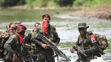 El ELN no tiene voluntad de paz: Petro suspende las negociaciones con el grupo guerrillero