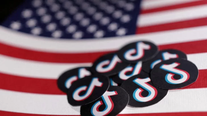 TikTok vuelve a estar disponible para la descarga en EE.UU., ante apertura de Trump