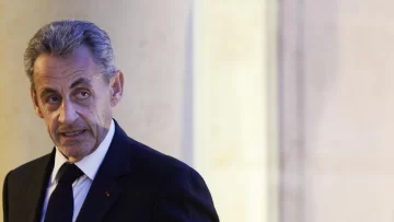 El expresidente francés Sarkozy, a juicio por un supuesto pacto con Gadafi de 50 millones de euros